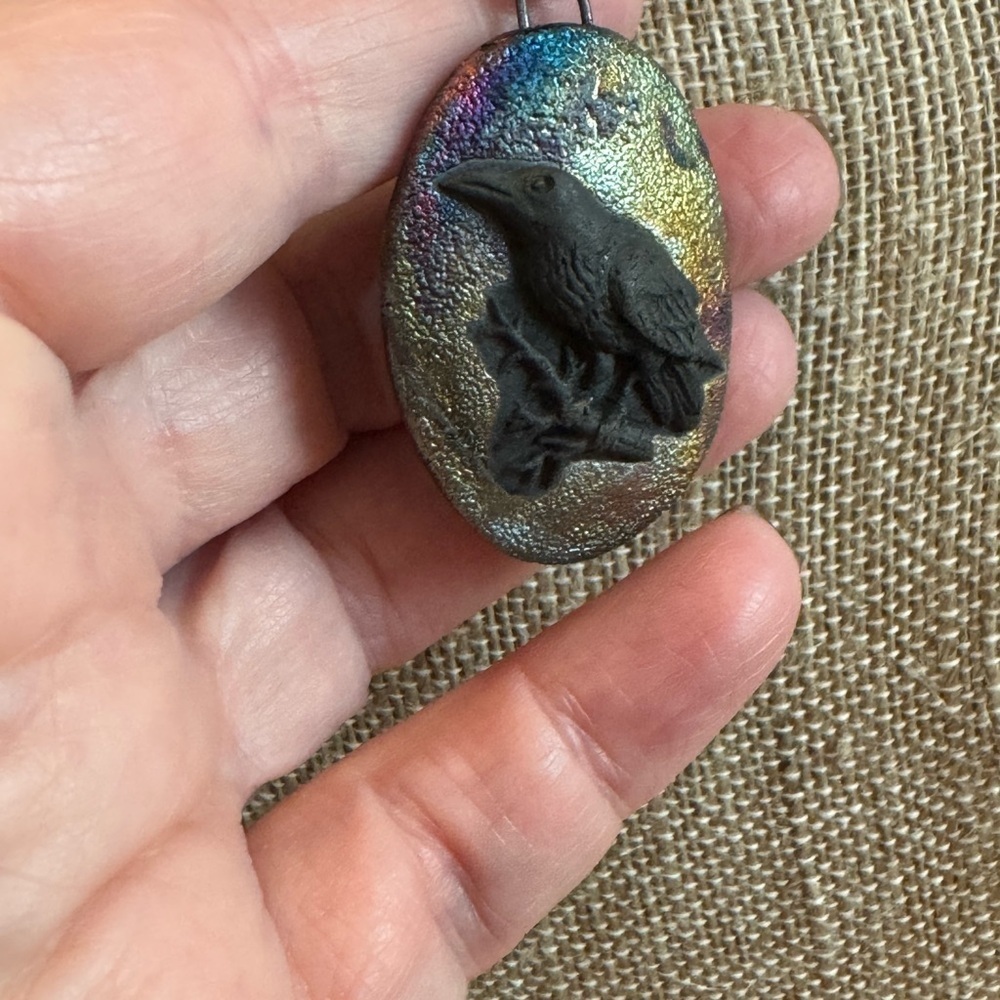 Artisan Raven Pendant Choker Necklace Iridescent Gothic NWT